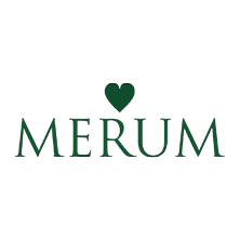 Logo des italienischen Wein- und Olivenölmagazins Merum mit einem grünen Herz über dem Schriftzug.